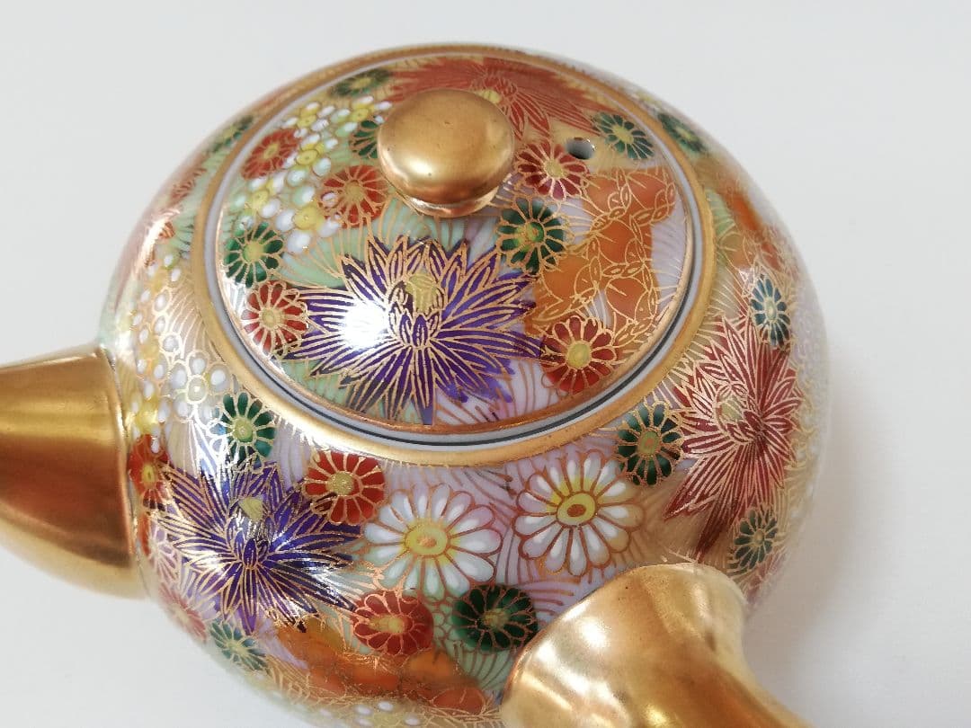 九谷焼　極美品　秀幸　金花詰　茶器揃(急須と蓋付き湯呑み5客)