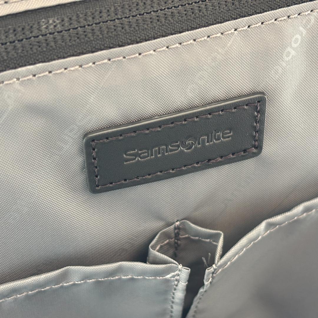 未使用 サムソナイト FLYZ-LITE 2 リュック バックパック ブラック