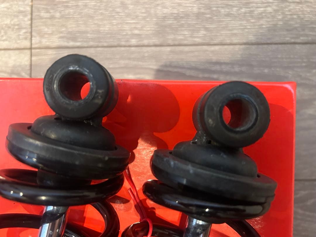 スポーツスター　純正13.5インチサスペンション