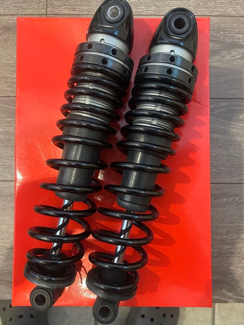 スポーツスター　純正13.5インチサスペンション