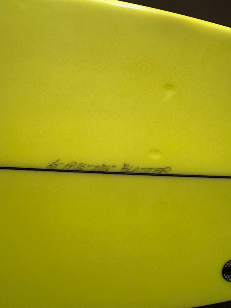 Valley Buster ショートボード イエロー　6.0