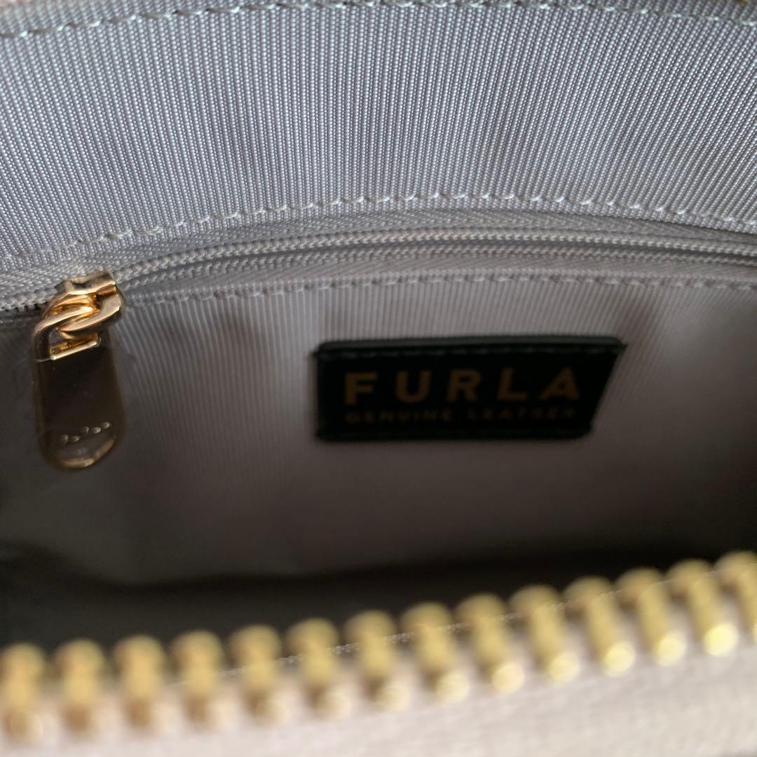 FURLAフルラショルダーバッグ