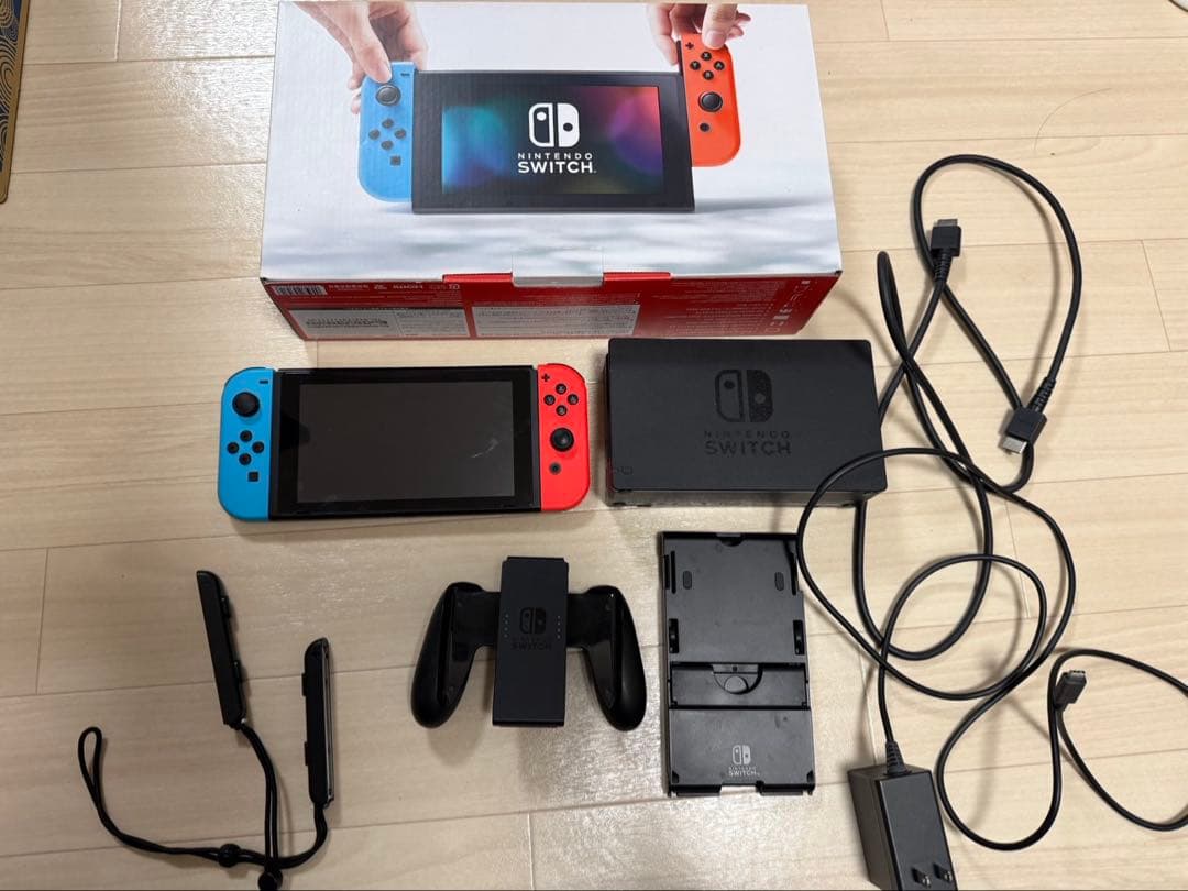 Nintendo Switch 本体 Joy-Con４本　箱付き