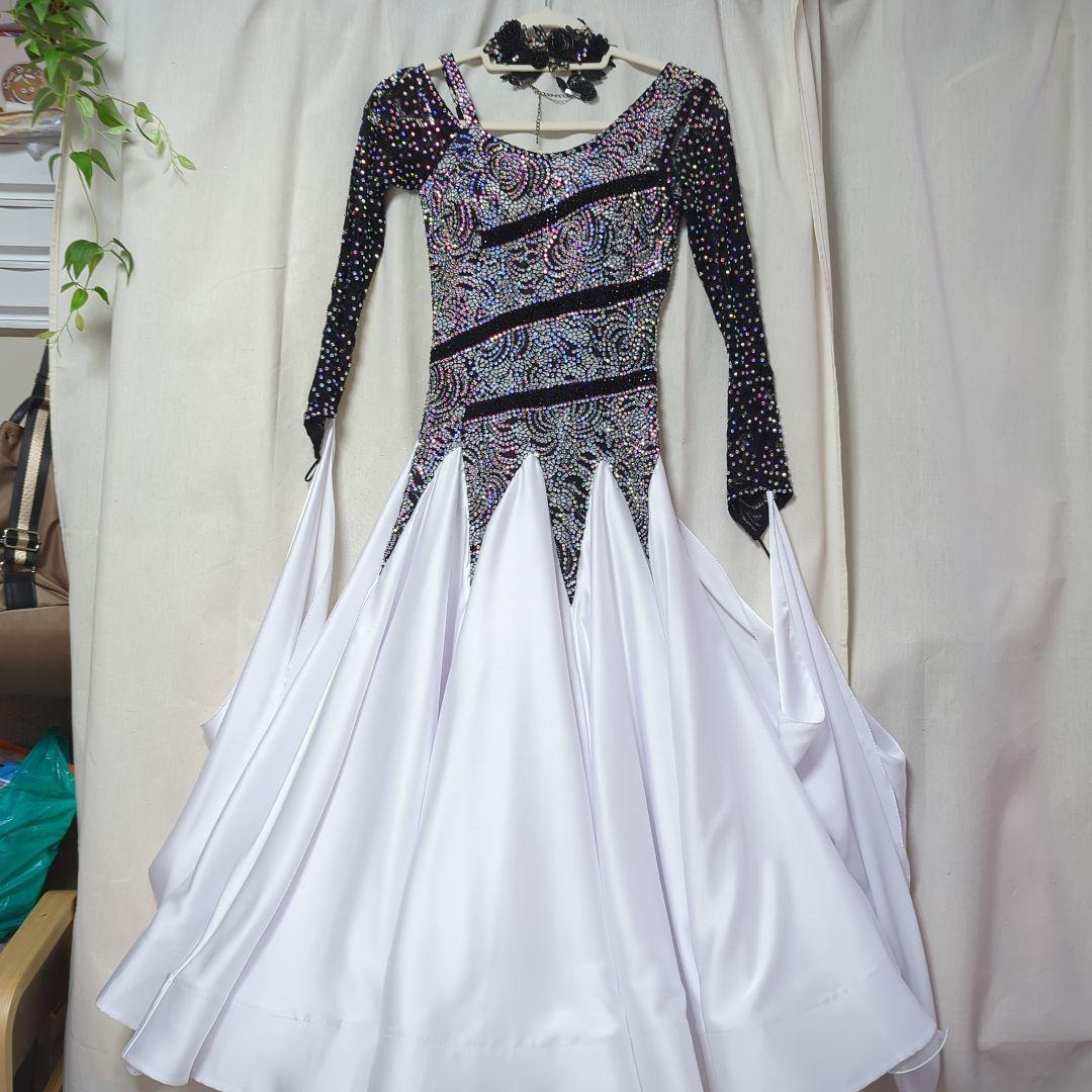 社交ダンスドレス 黒と白 スパンコール