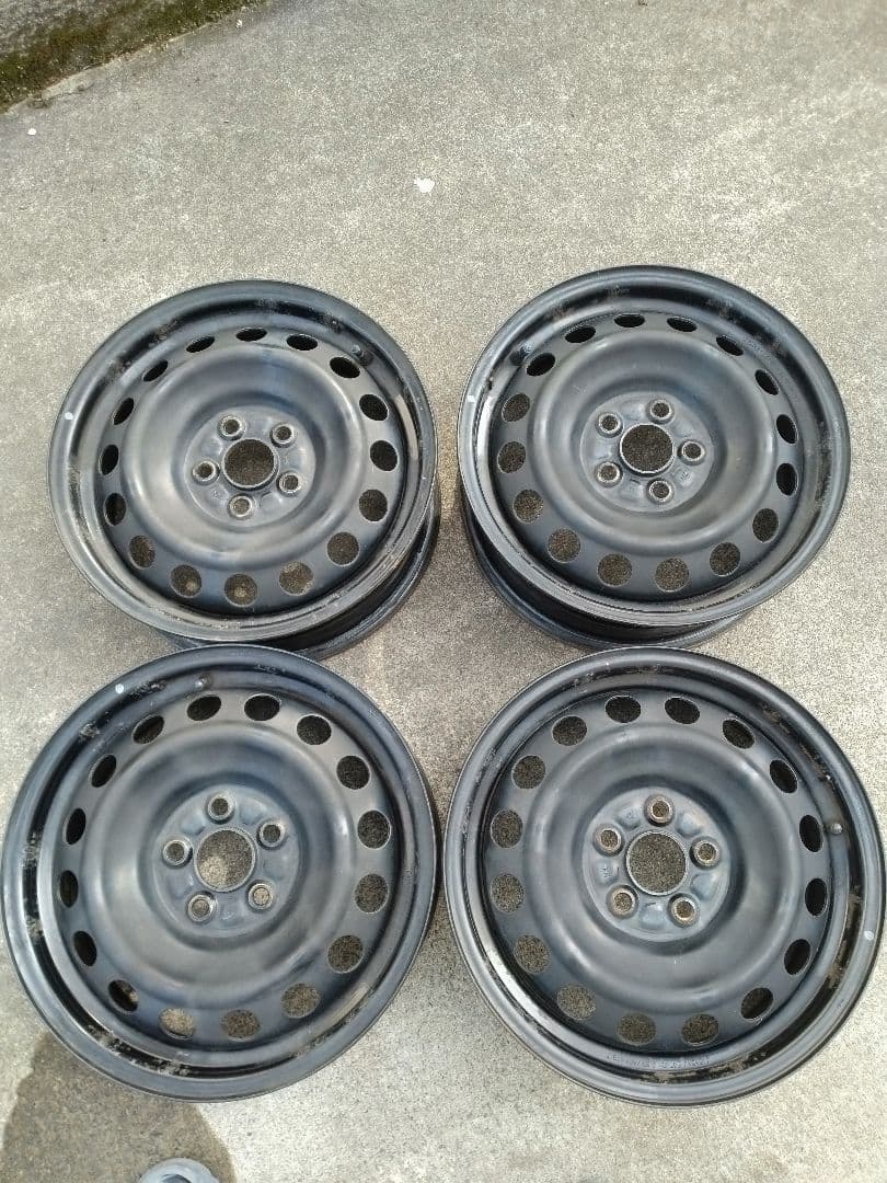 15インチ ブラック スチールホイール 4個セット　鉄ホイール　鉄ちん　鉄チン
