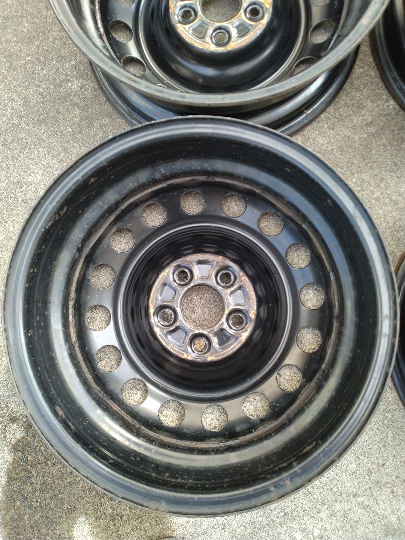 15インチ ブラック スチールホイール 4個セット　鉄ホイール　鉄ちん　鉄チン