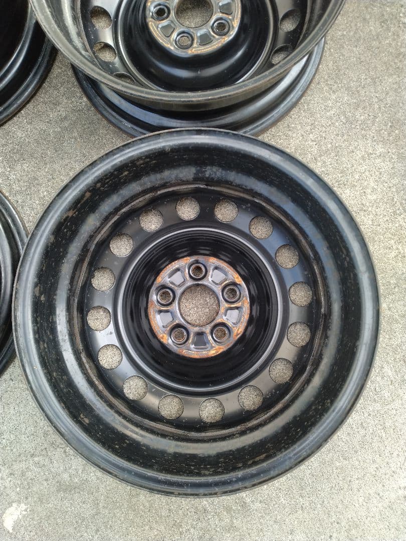 15インチ ブラック スチールホイール 4個セット　鉄ホイール　鉄ちん　鉄チン