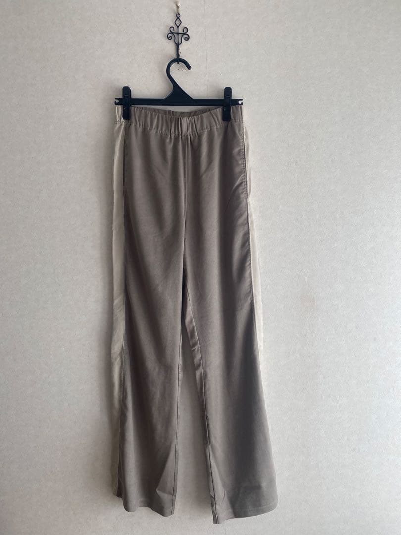 新品REMI RELIEF/レミレリーフSUEDE LIKE FLARE パンツ