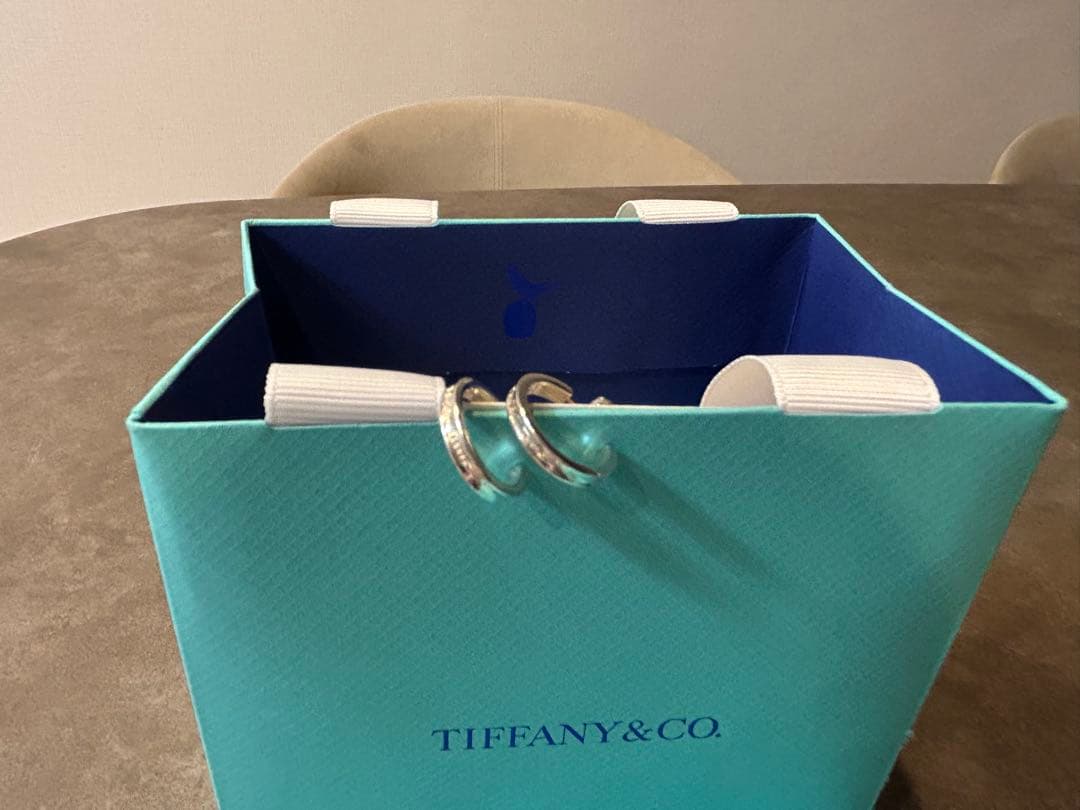 Tiffany & Co. ナロー ピアス1837 購入証明書付き、付属品完備