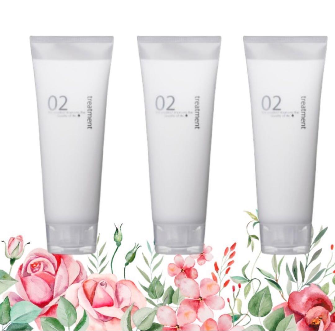 クイーンズバスルームシャンプー1kg、トリートメント３本