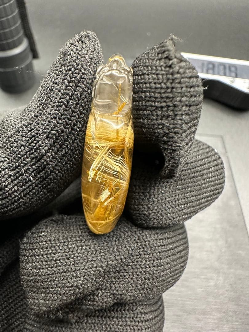 タイチンルチルクォーツ彫物（貔貅）