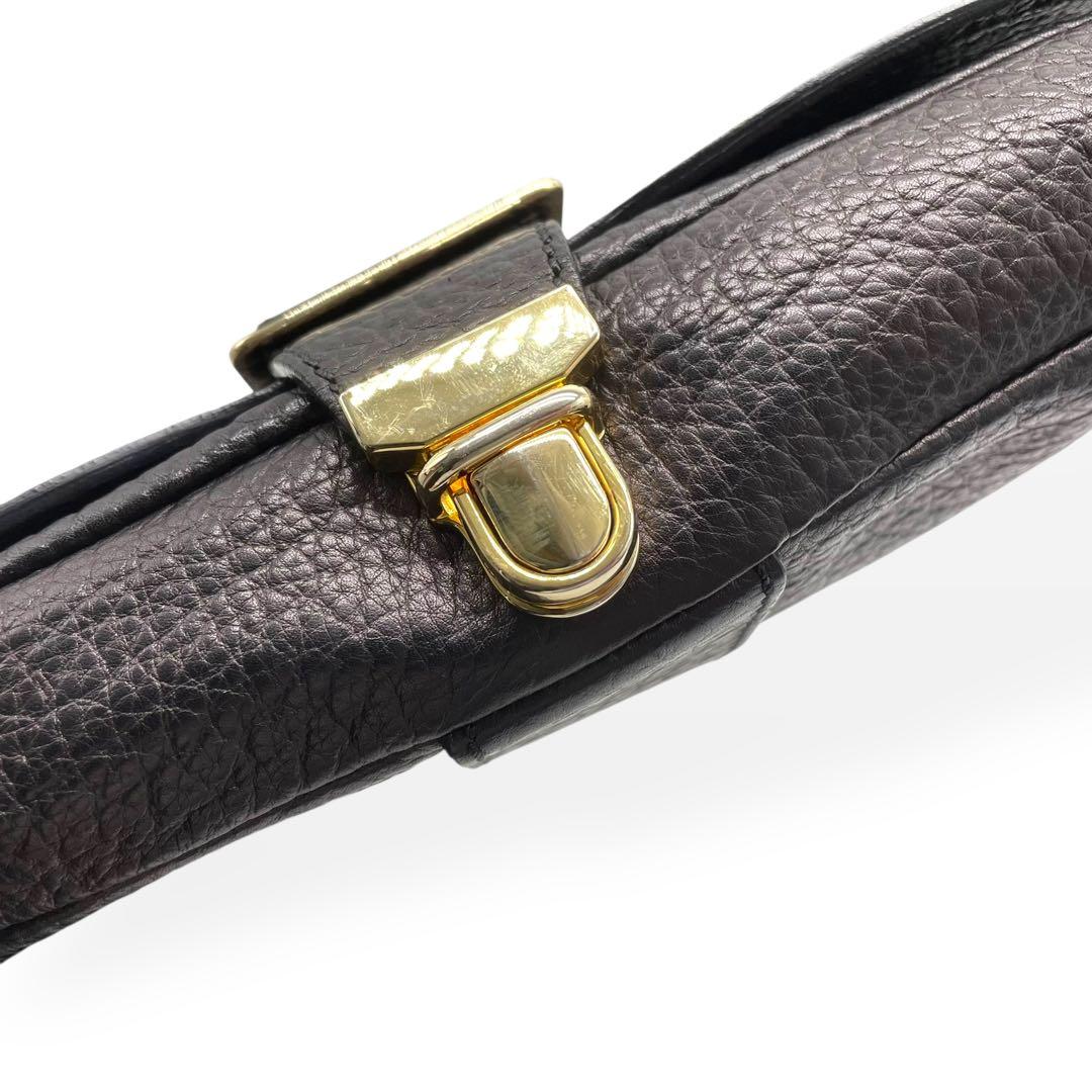 未使用級　レア　GIVENCHY ジバンシィ　ショルダーバッグ　ブラック　シボ革