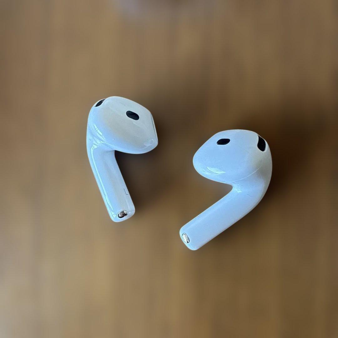 Apple AirPods 4ワイヤレスイヤホン 本体
