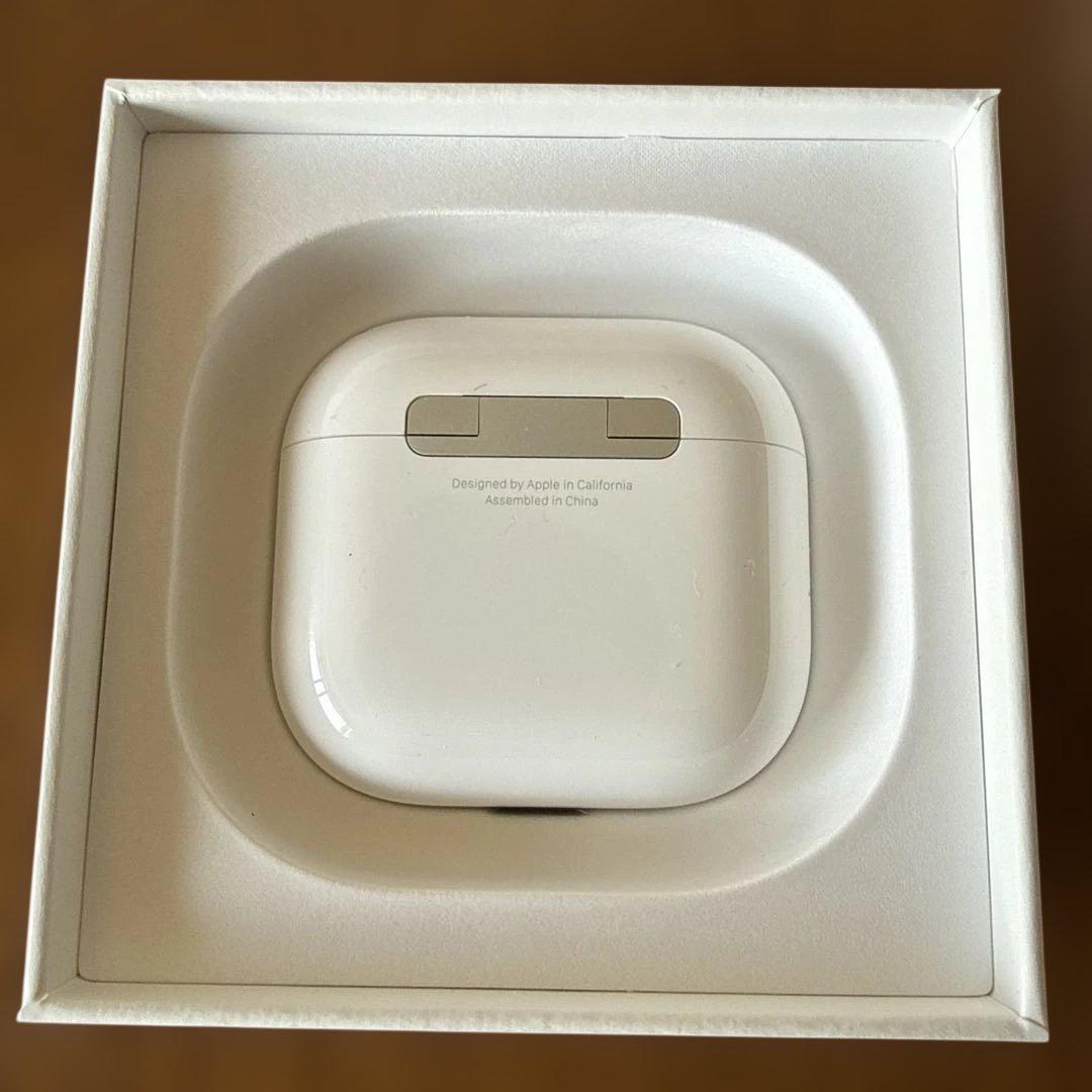 Apple AirPods 4ワイヤレスイヤホン 本体