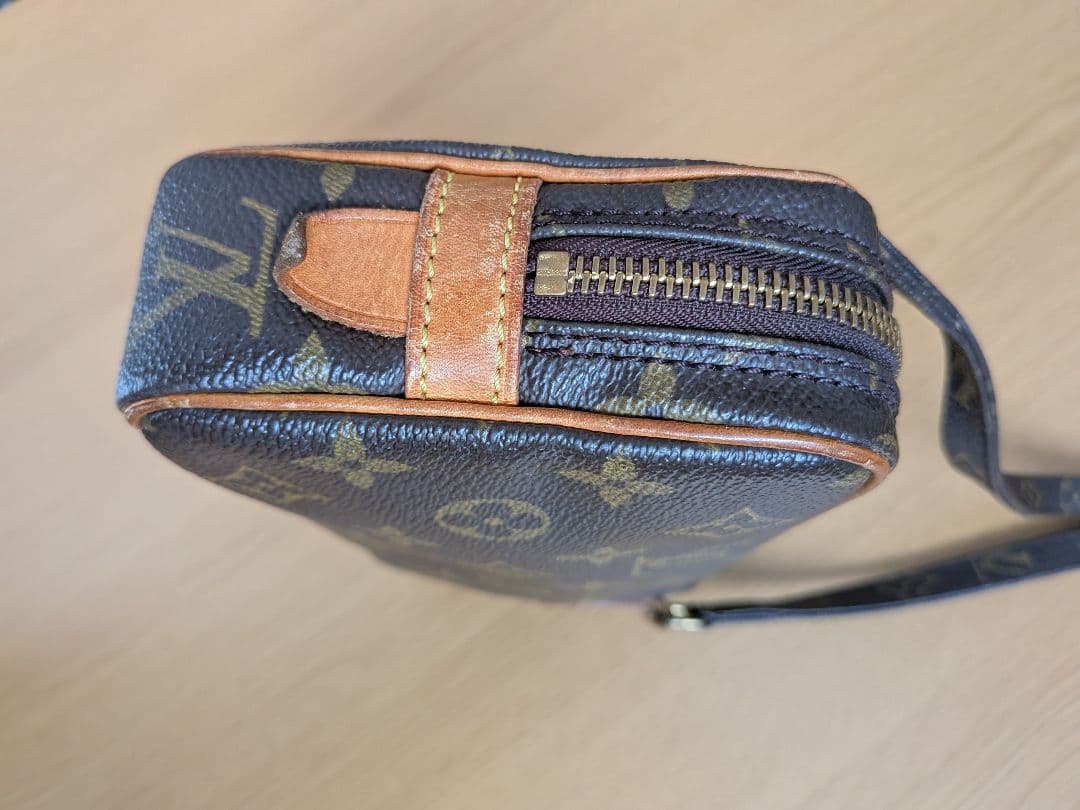 LOUIS VUITTON モノグラム マルリー バンドリエール M51828