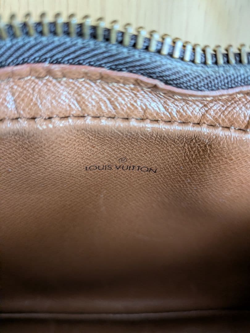 LOUIS VUITTON モノグラム マルリー バンドリエール M51828