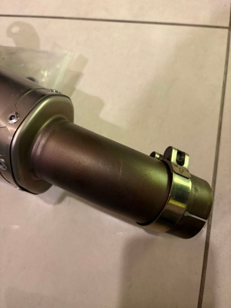 AKRAPOVIČ レイシングタイプスリップオンマフラー