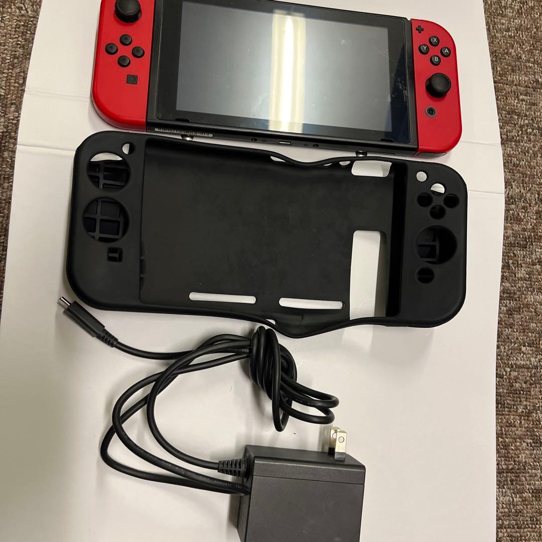 Nintendo Switch 本体 ブラック/レッド