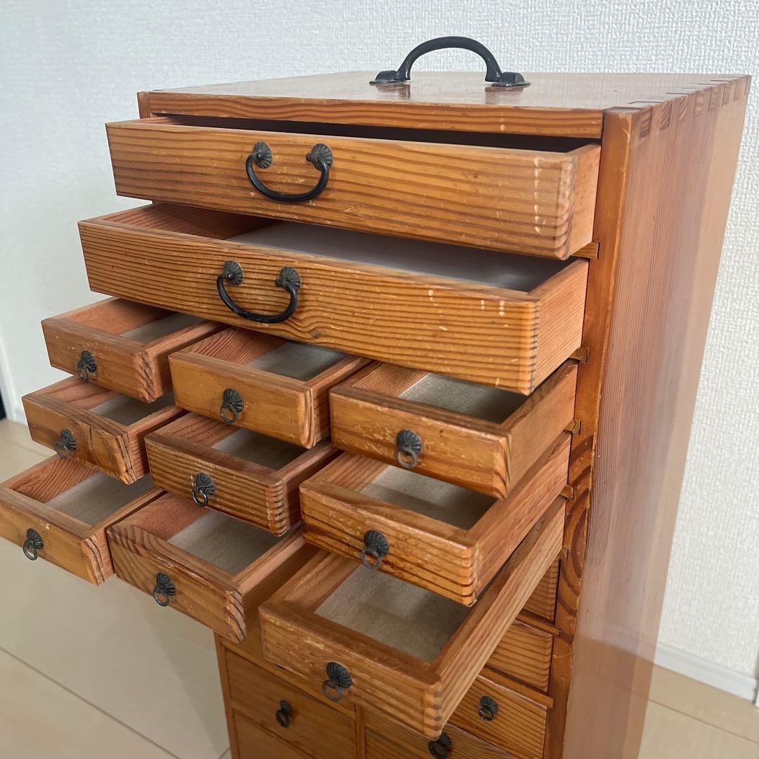 昭和レトロ アンティーク家具　薬箪笥　薬棚　小物入れ　ヴィンテージ　22杯