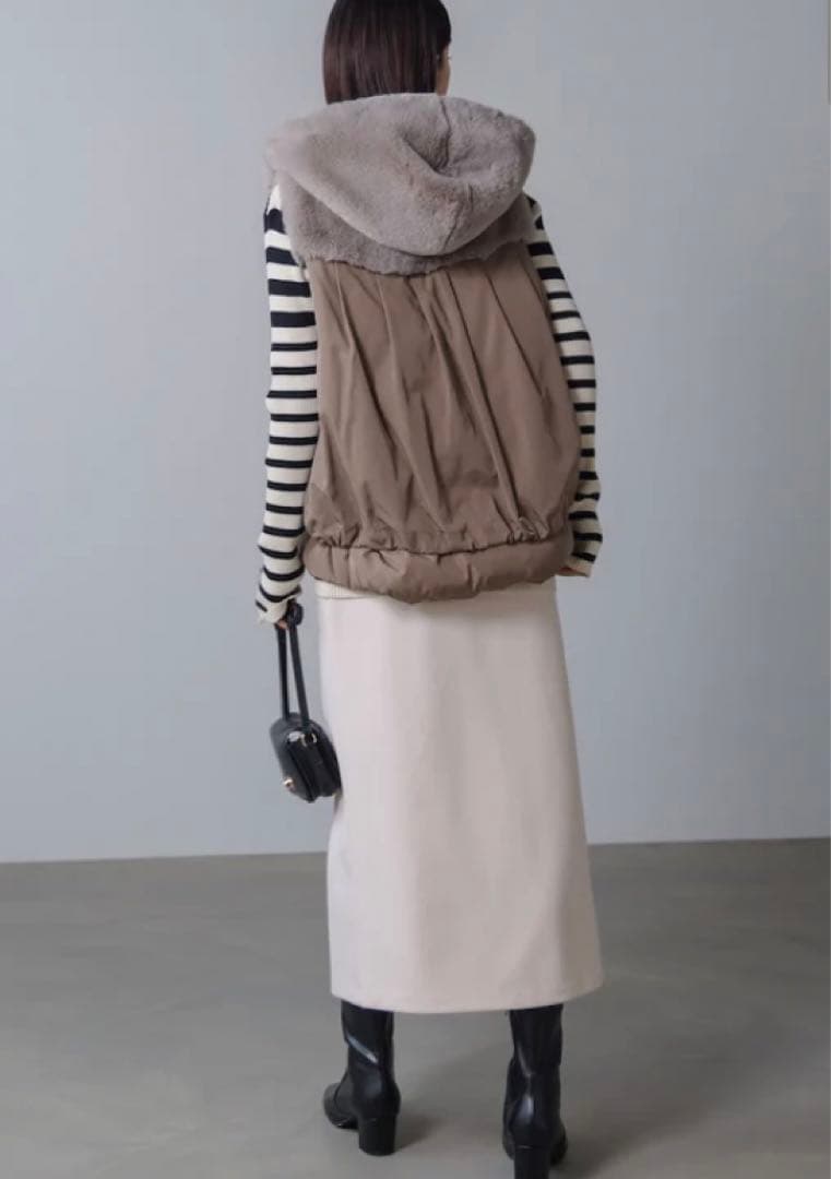 新品！異素材ＭＩＸダウンファーベスト