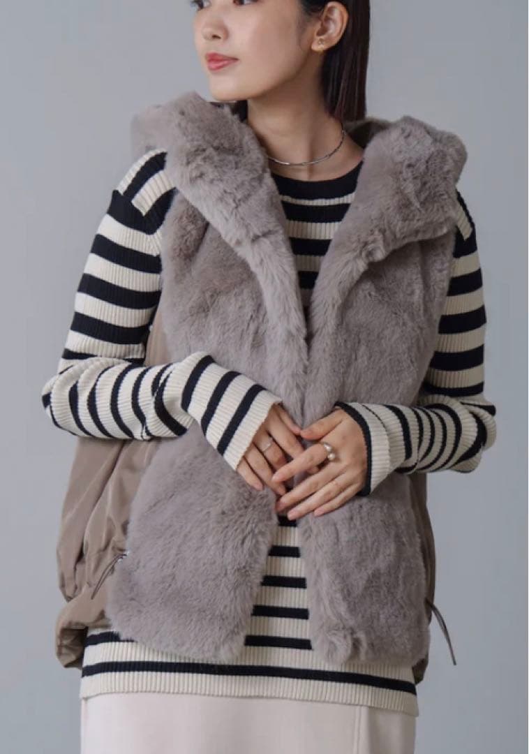 新品！異素材ＭＩＸダウンファーベスト