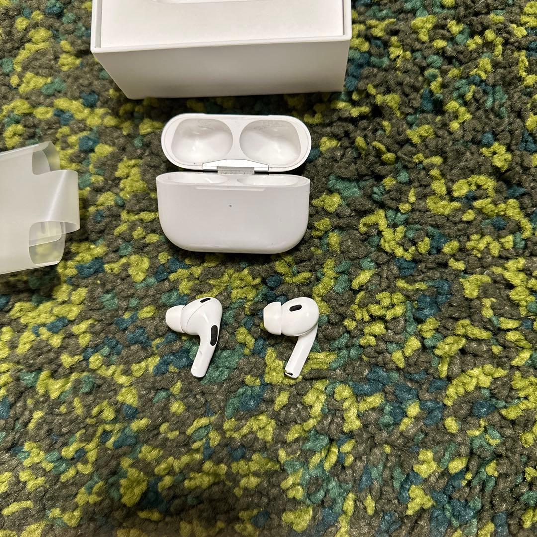 AppleAirPodsPro第2世代 本体／箱付き