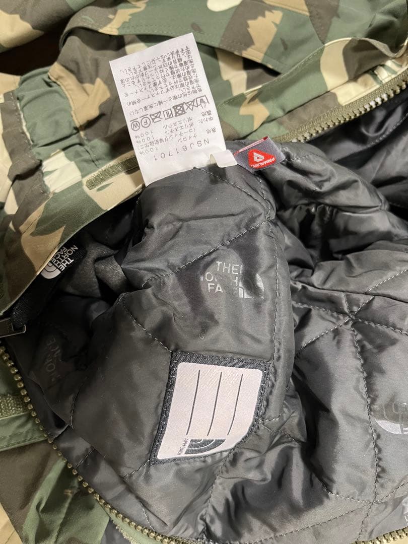 THE NORTH FACE スキーウェア 子ども用 ノースフェイス 迷彩柄90