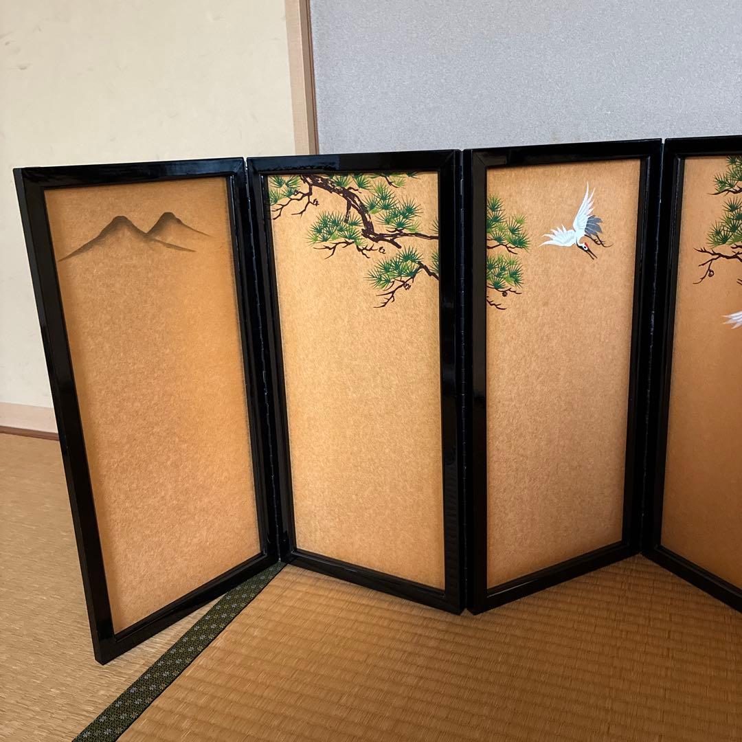 雛人形錦屏風　手書蒔絵　松、鶴