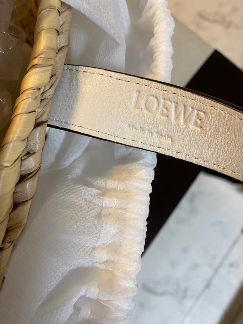 LOEWE ロエベ かごバッグ スモール（ホワイト）