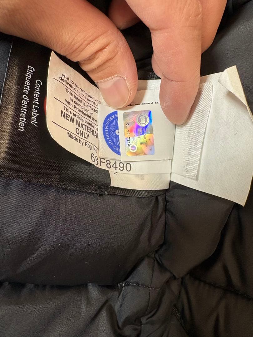  カナダグース ダウンベスト