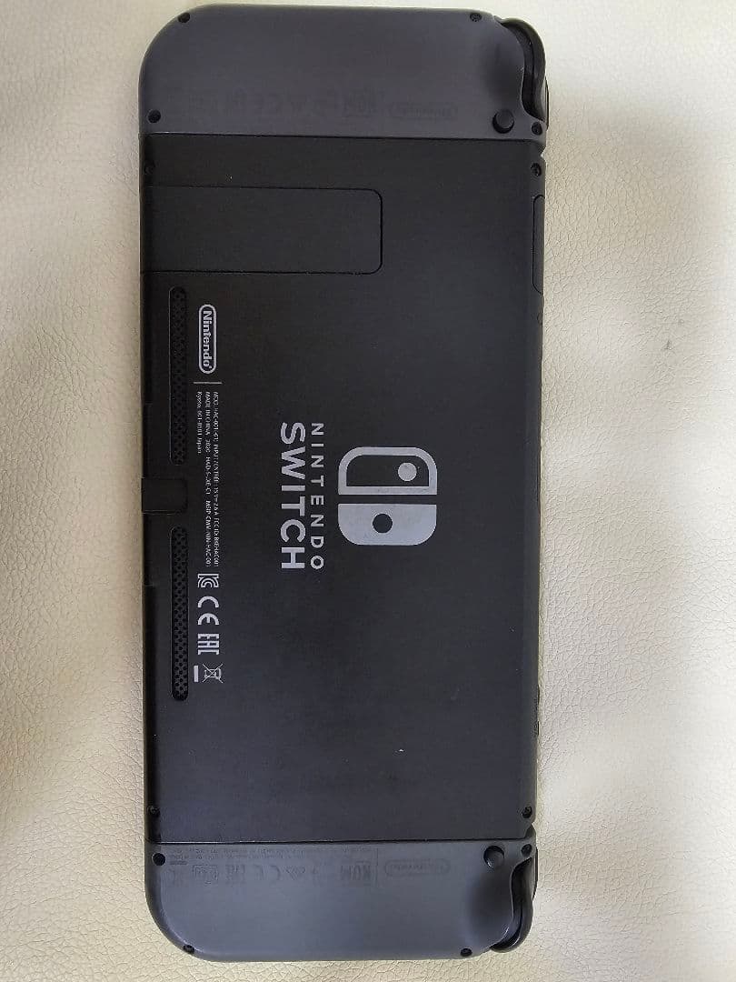 Nintendo Switch 本体 + アクセサリー + ゲーム2本