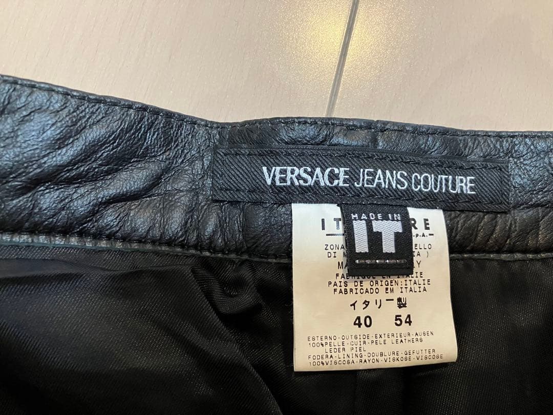 versace レザーパンツ　ブラック