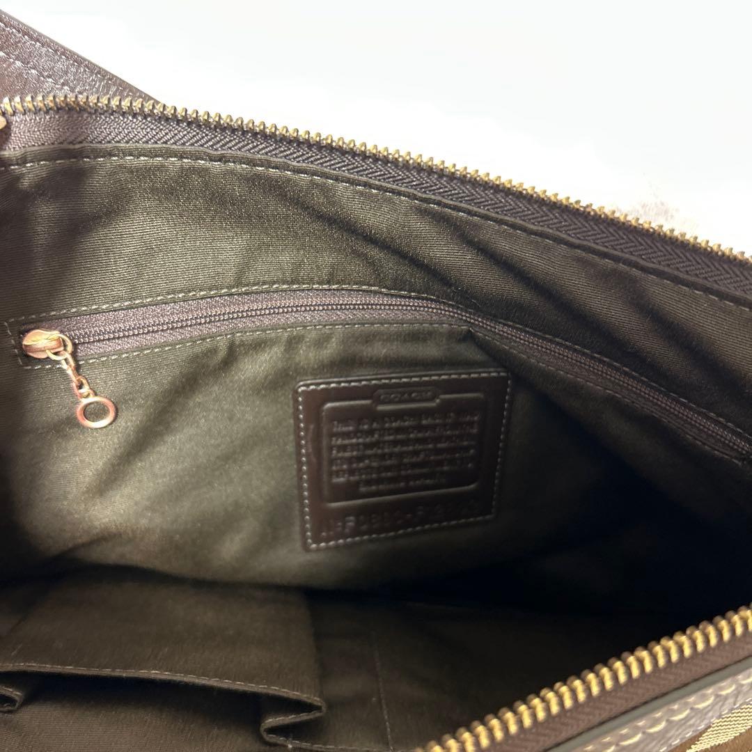 coachショルダーバック