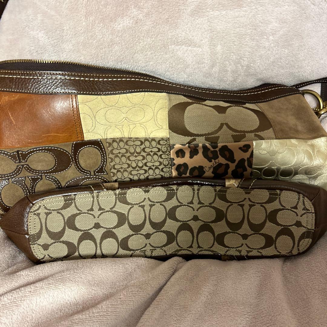 coachショルダーバック