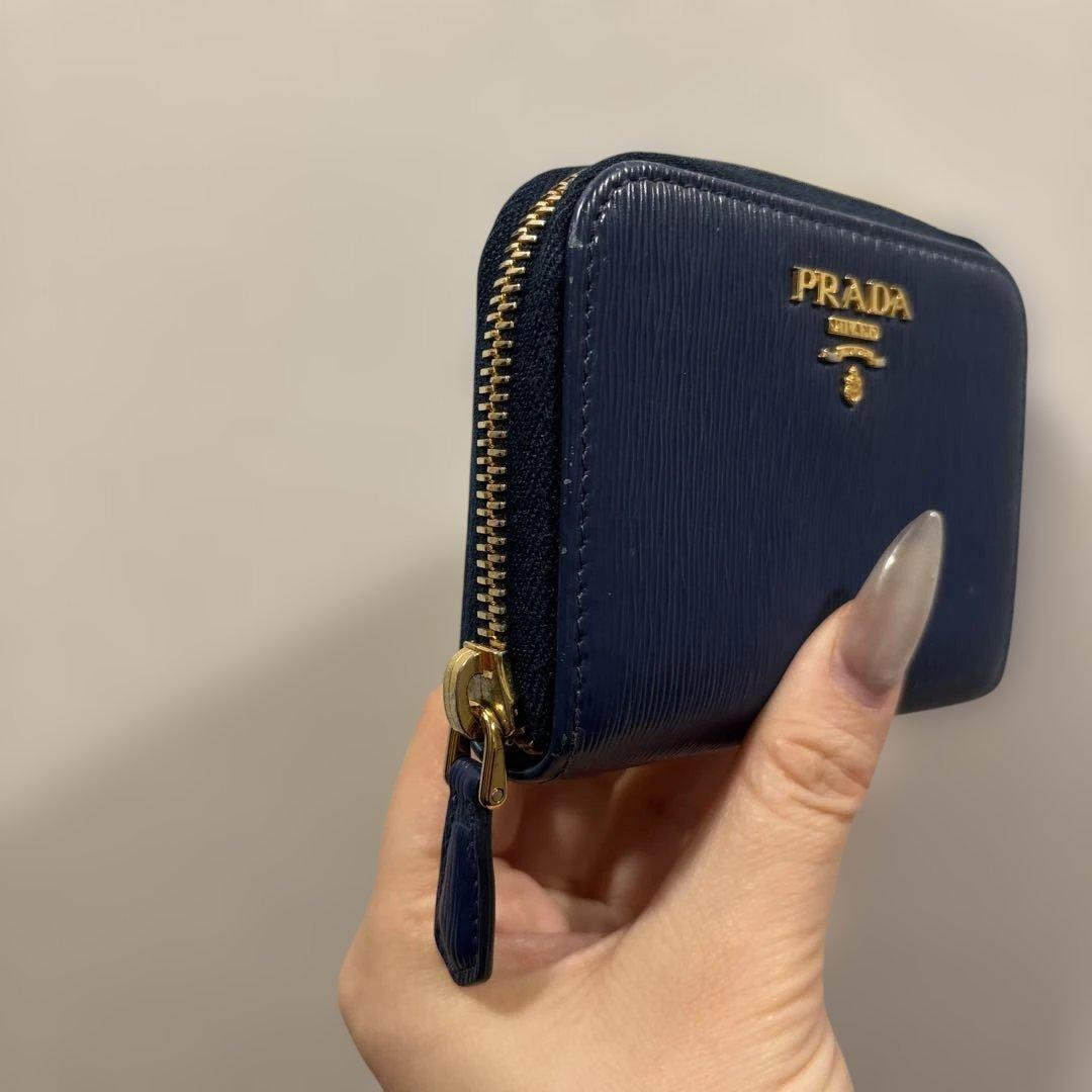 PRADA ネイビー ケース