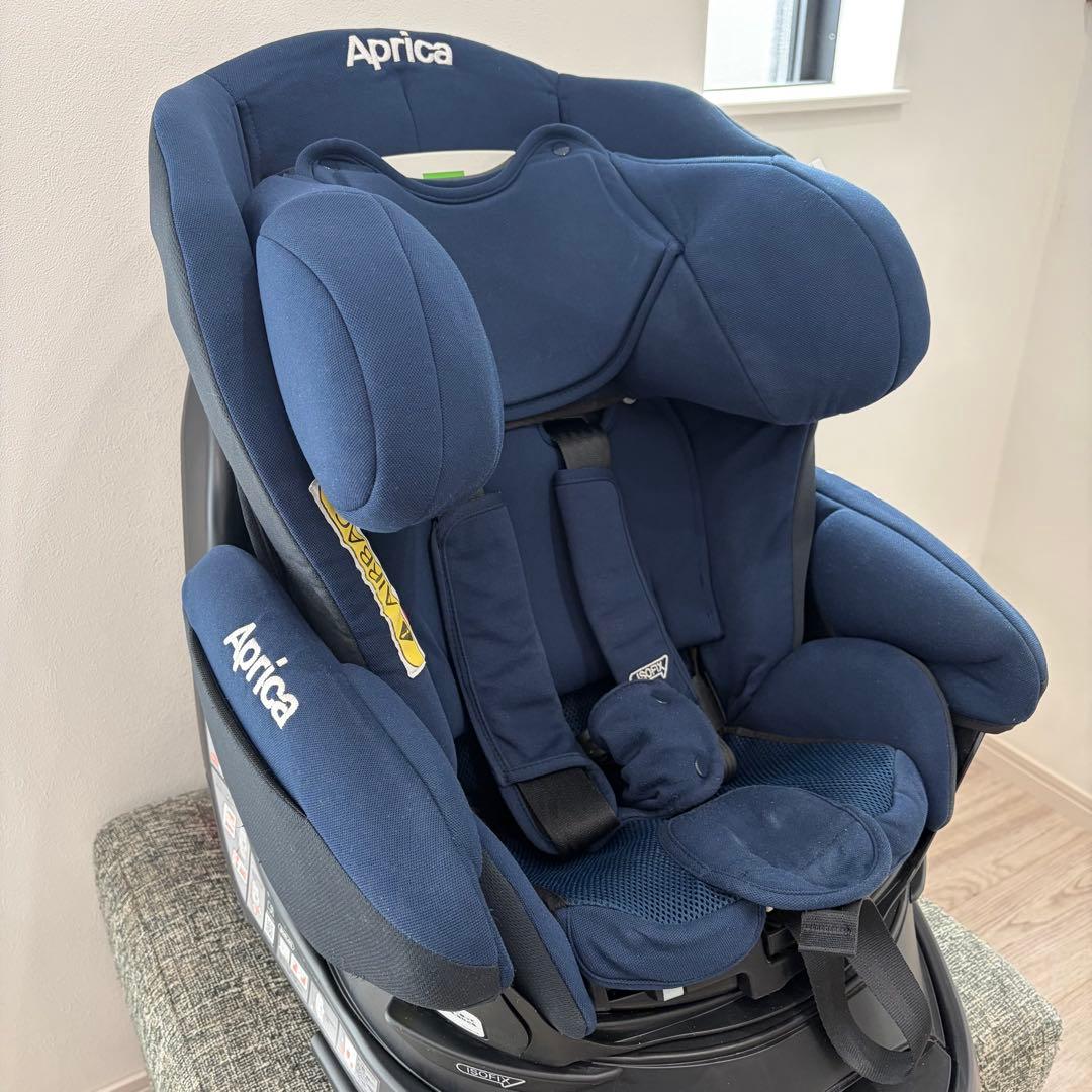 【美品】アップリカ　チャイルドシート　ディアターン プラス ISOFIX AB⭐︎