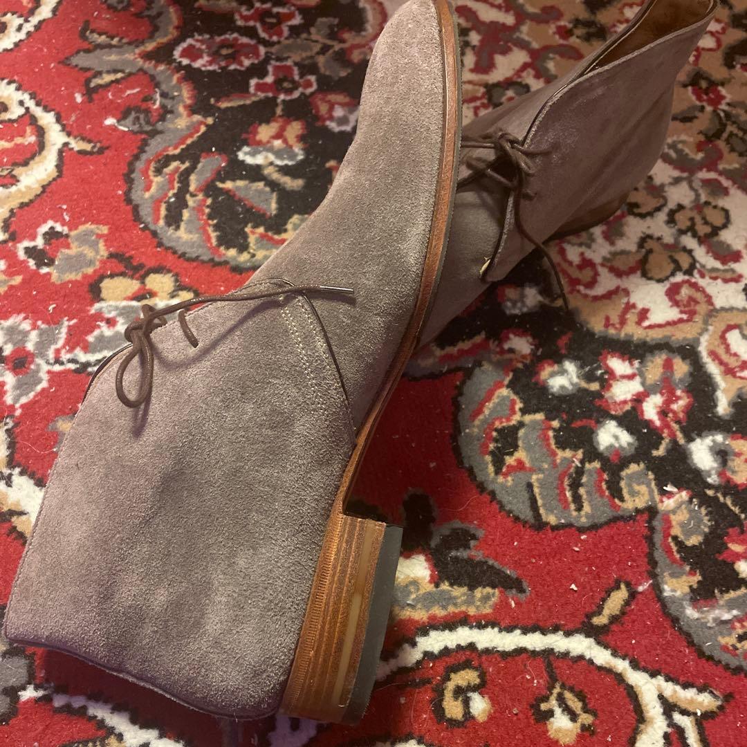 フェランテ　ライトブラウン スエード チャッカブーツ