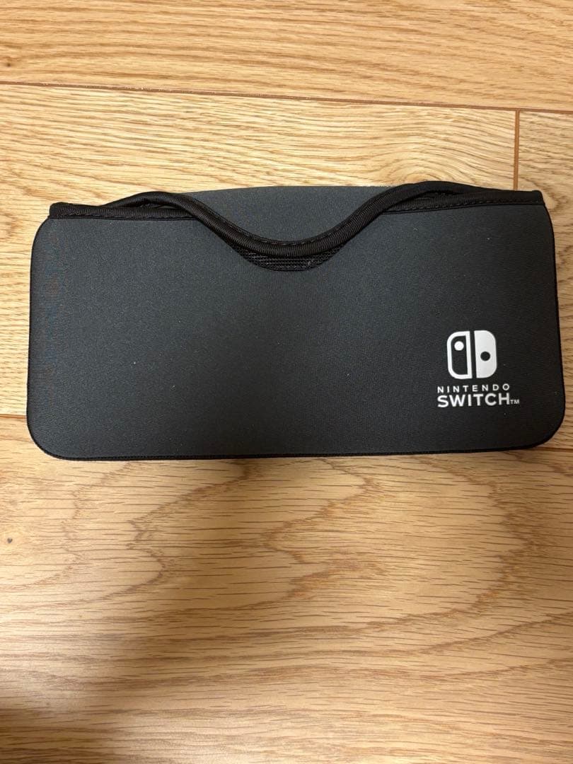 Nintendo Switch Lite イエロー　ポケモン付