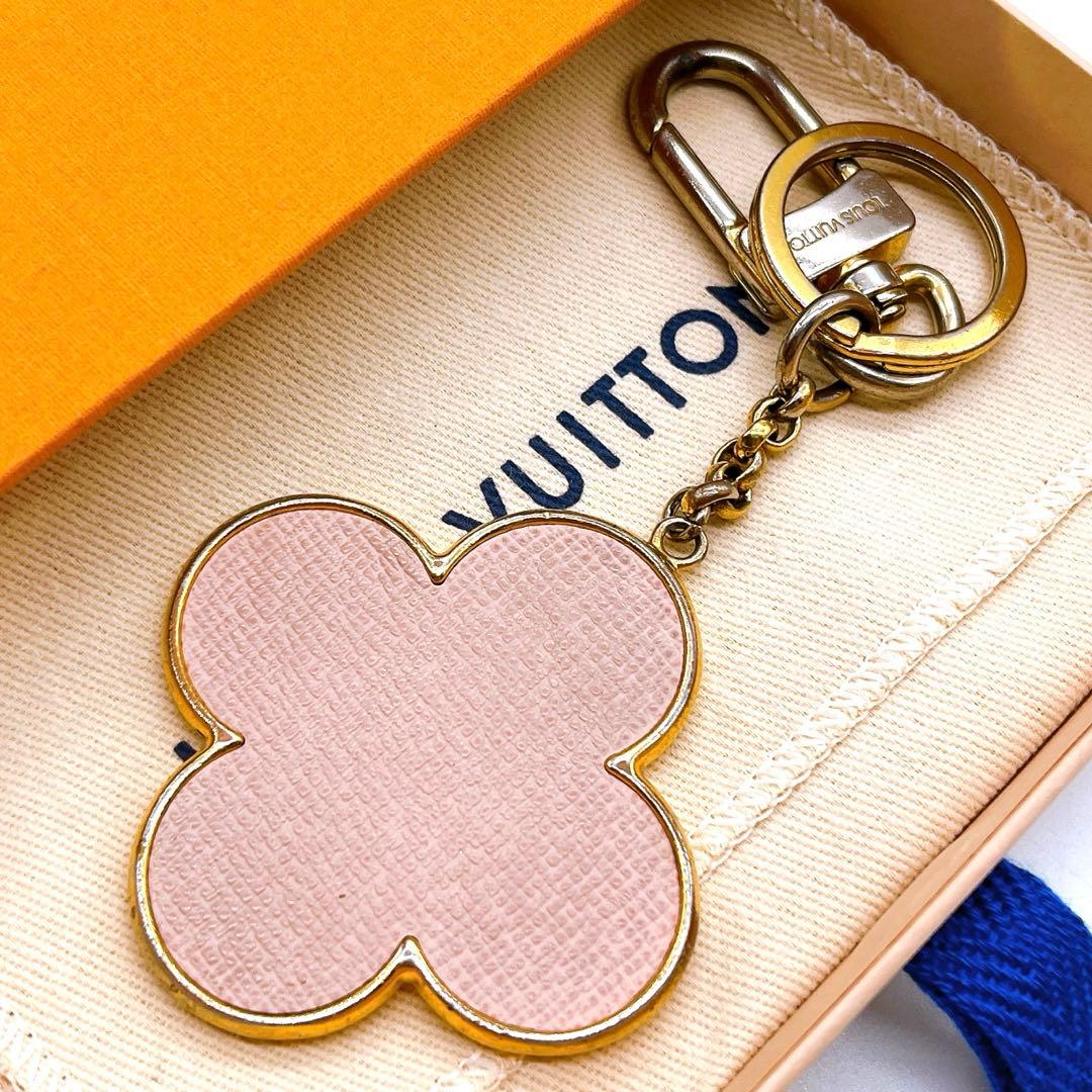 LOUIS VUITTON ルイヴィトン ポルトクレ イントゥーザ フラワー