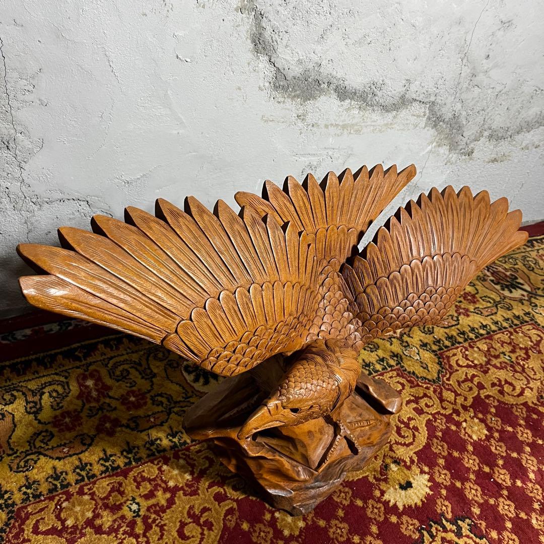 大型 木彫り 鷲 置物 一刀彫 彫刻芸術品 ヴィンテージ 民芸品 インテリア