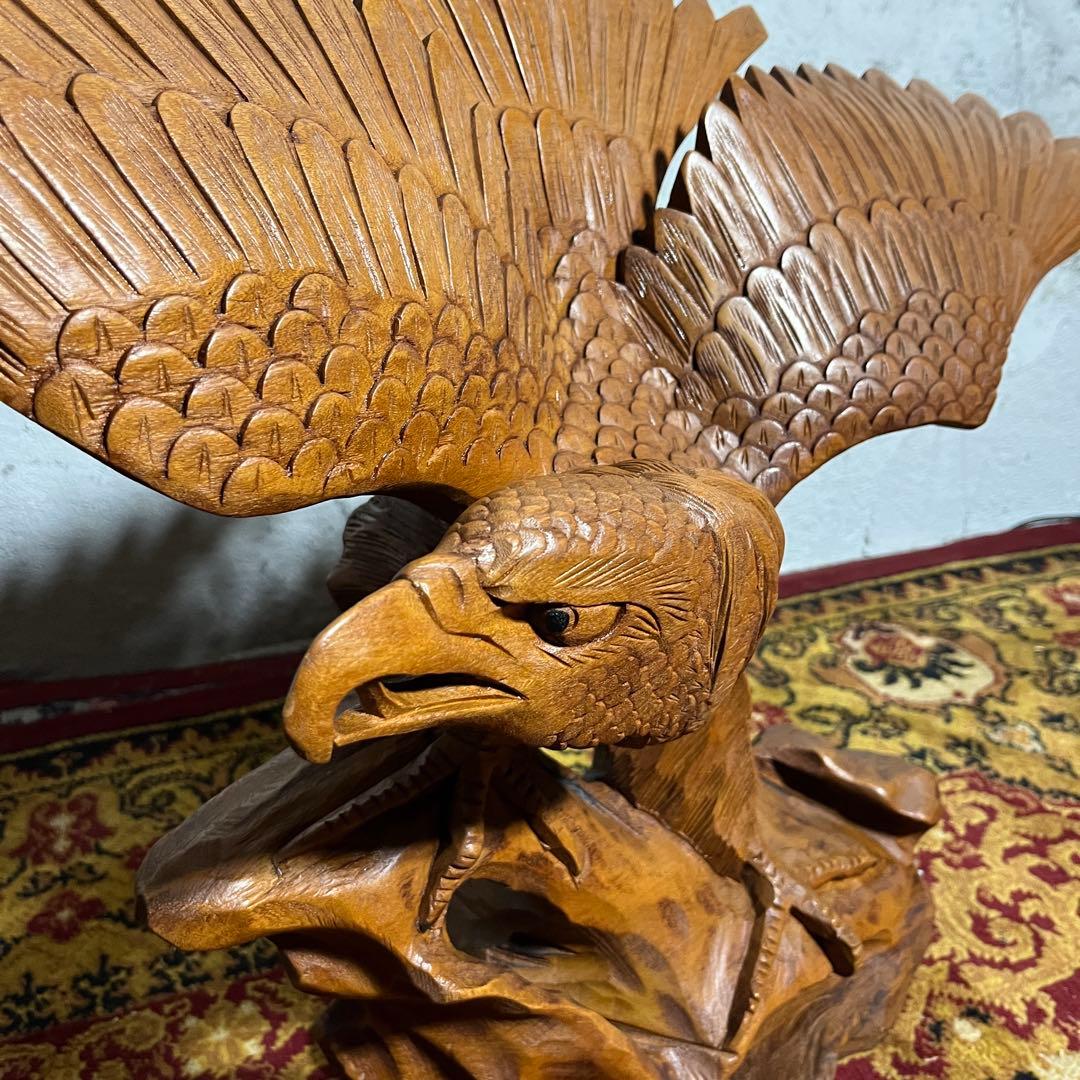 大型 木彫り 鷲 置物 一刀彫 彫刻芸術品 ヴィンテージ 民芸品 インテリア