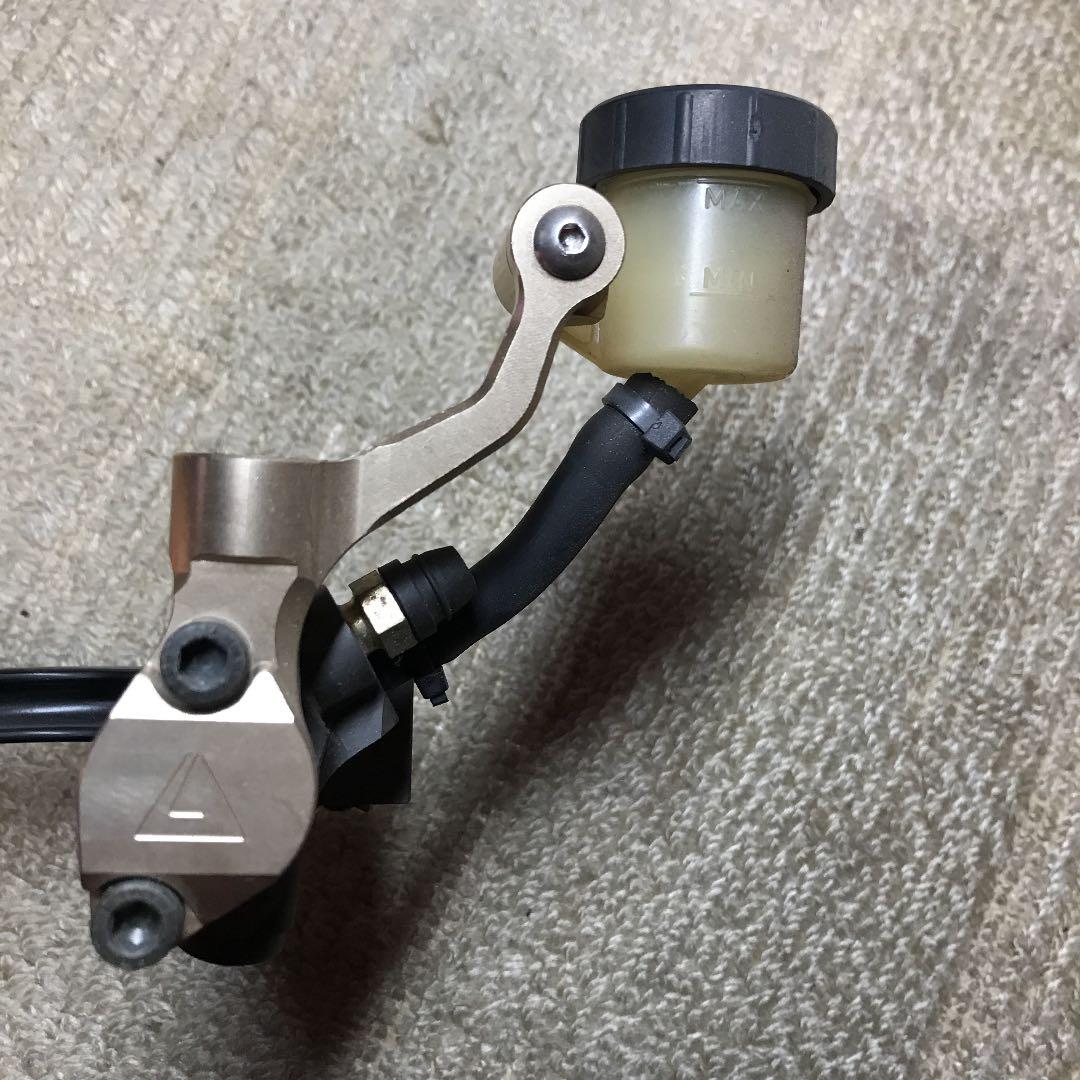 ブレンボラジアルクラッチマスター19×18 削り出し