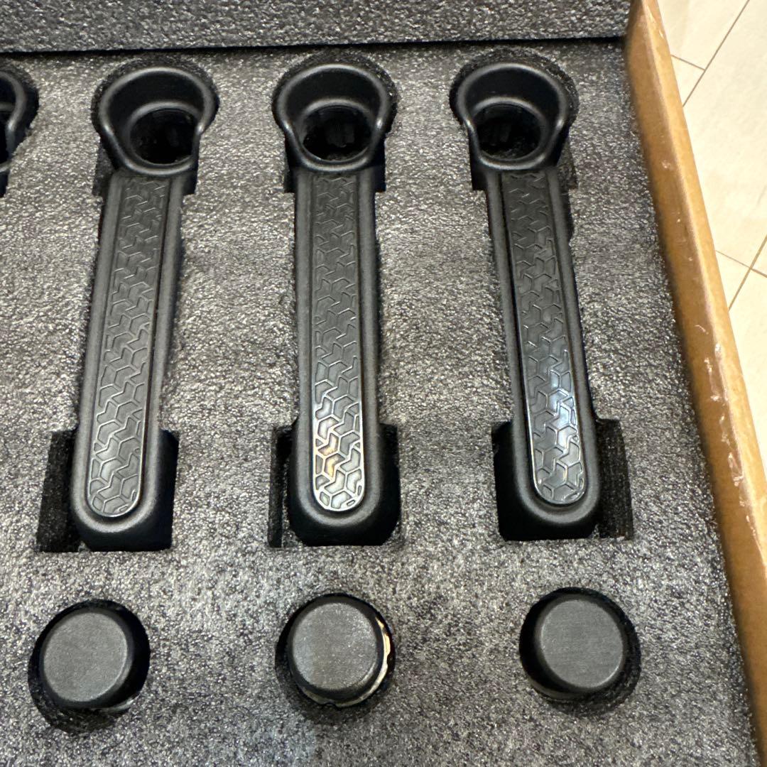 美品☆jkラングラー ドアハンドル純正　一台分セット☆