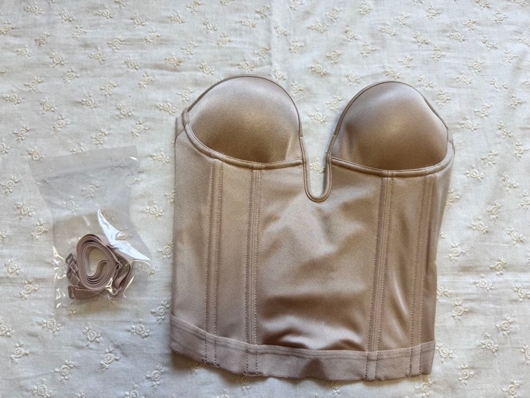 ブライダルインナーWHITE LINGERIE C70タカミブライダルmaru様