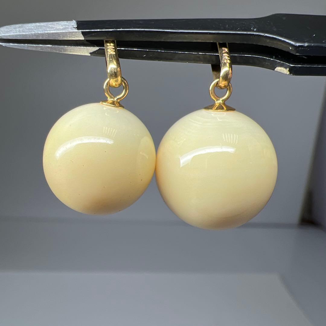 本抹香鯨歯　K18 玉　ネックレストップ　２点　7.9g 直径15.7/13.8