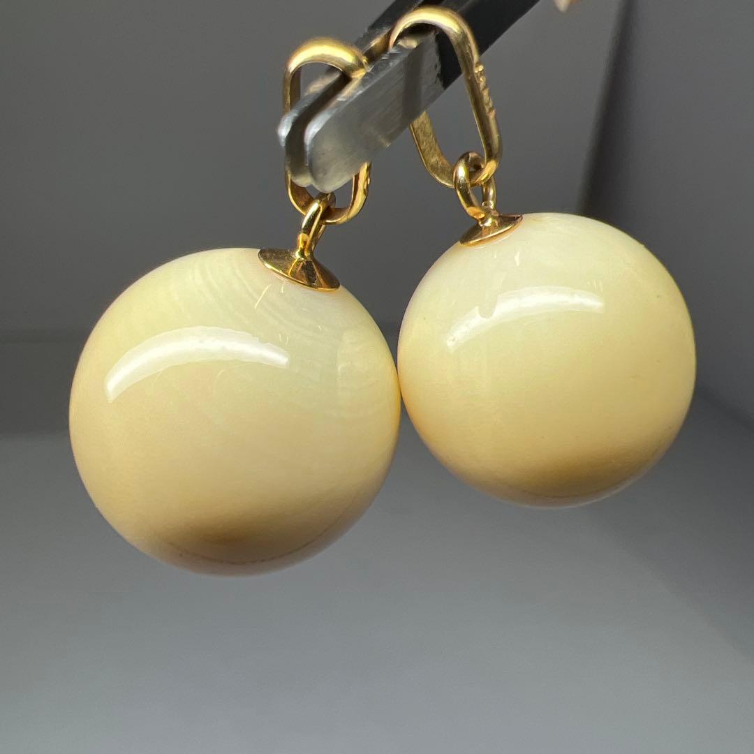 本抹香鯨歯　K18 玉　ネックレストップ　２点　7.9g 直径15.7/13.8