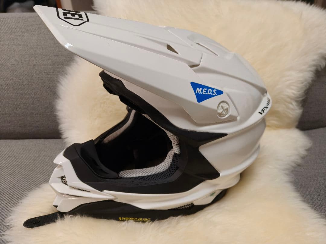 SHOEI VFX-WR ホワイト　Mサイズ　100％ゴーグル付き