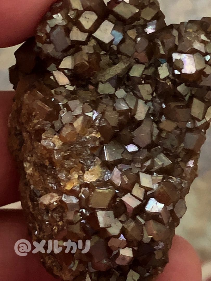 国産鉱物　天川村　レインボーガーネット（宝石質！）