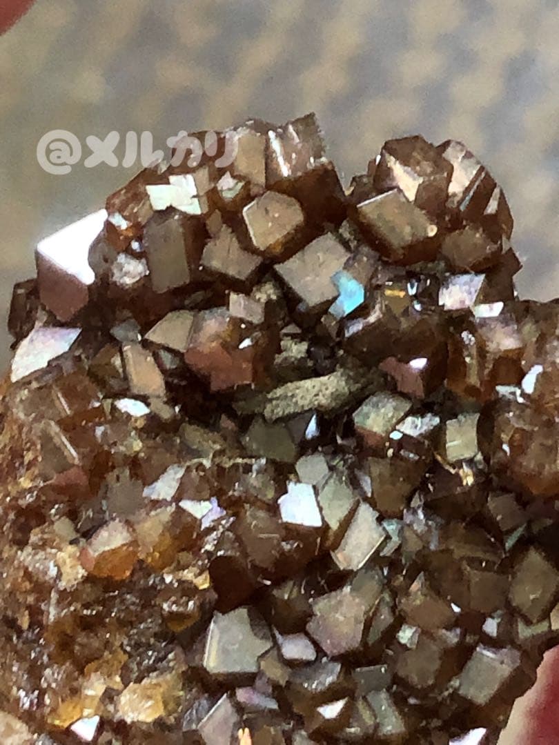 国産鉱物　天川村　レインボーガーネット（宝石質！）