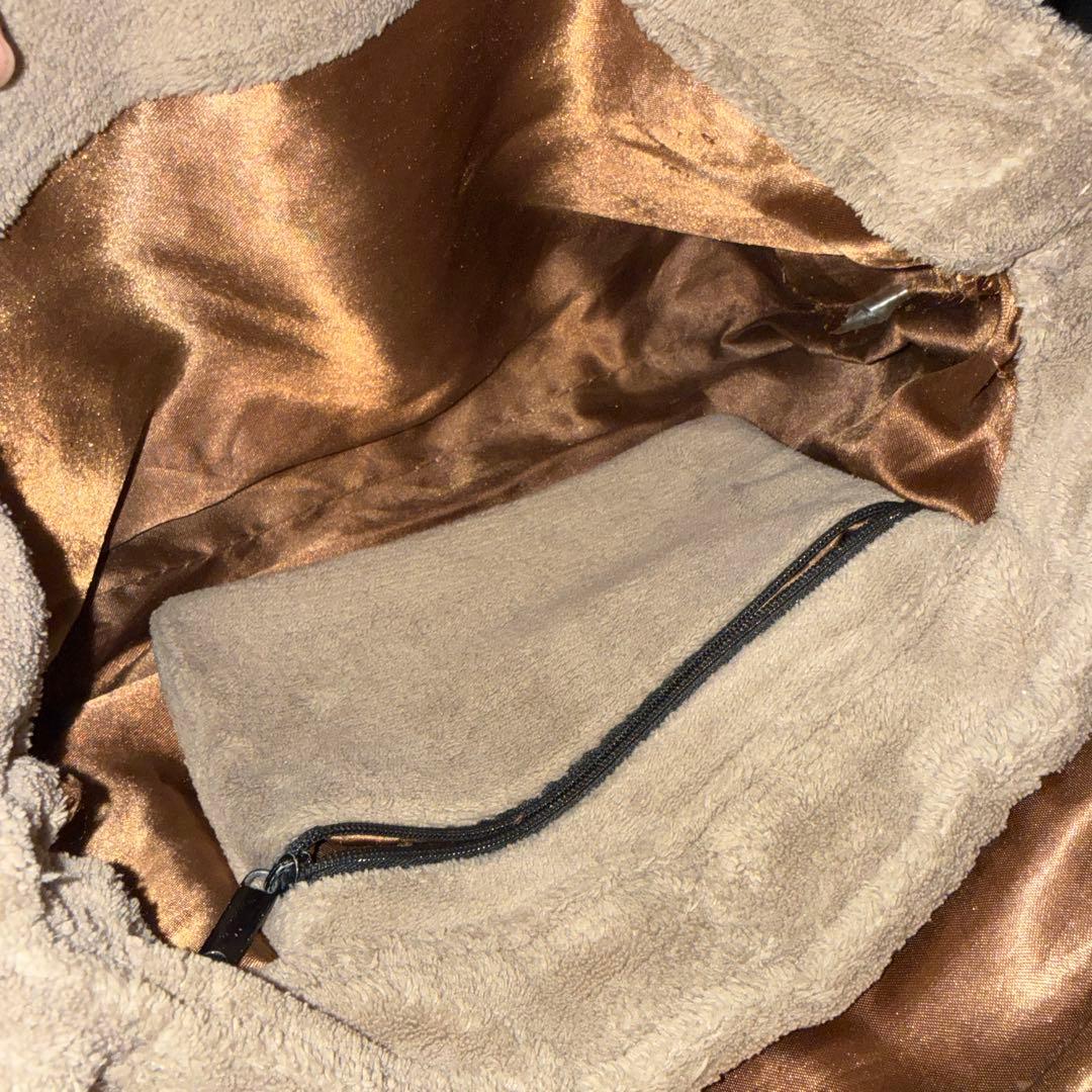 シャネルショルダーバッグ ベージュノベルティ